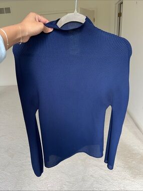 Navy Textured Lightweight Long-Sleeve Turtleneck